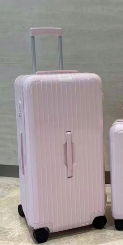 Rimowa Essential Cabin Sleeve чемодан артикул 522834EO в интернет-магазине «GLOBESTYLE»