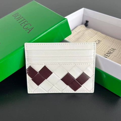 Bottega Veneta картхолдер артикул 805078JJ в интернет-магазине «GLOBESTYLE»