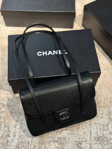 Chanel сумка Chanel 141661BW в GLOBESTYLE