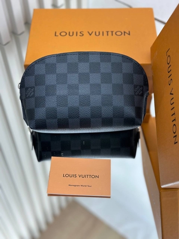 Louis Vuitton косметичка артикул 730315JX в интернет-магазине «GLOBESTYLE»