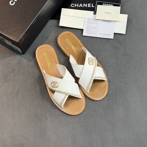 Chanel шлепанцы артикул 912692QK в интернет-магазине «GLOBESTYLE»