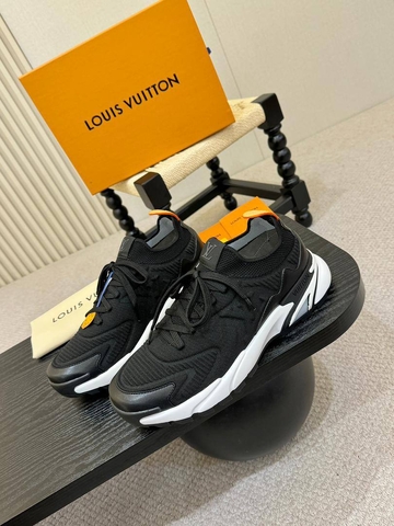 Louis Vuitton кроссовки артикул 980643AW в интернет-магазине «GLOBESTYLE»