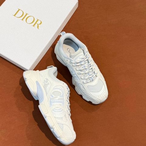 Dior кроссовки артикул 710965NF в интернет-магазине «GLOBESTYLE»