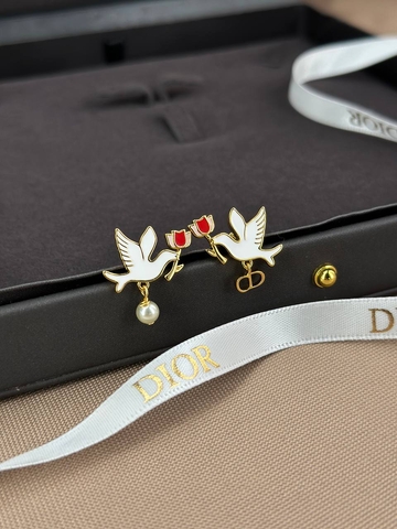 Dior серьги артикул 319276II в интернет-магазине «GLOBESTYLE»