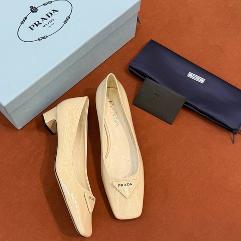 Prada туфли артикул 409394ZI в интернет-магазине «GLOBESTYLE»