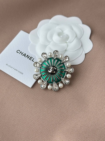 Chanel брошь артикул 990151WN в интернет-магазине «GLOBESTYLE»