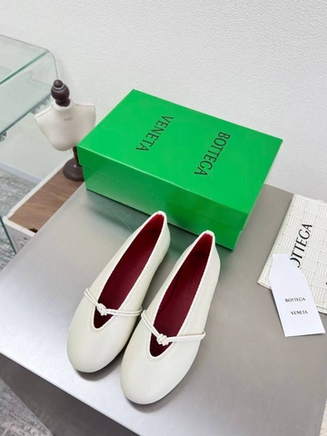 Bottega Veneta балетки артикул 344054MX в интернет-магазине «GLOBESTYLE»