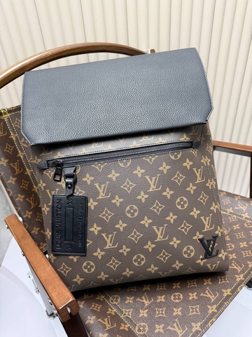 Louis Vuitton рюкзак артикул 609455UO в интернет-магазине «GLOBESTYLE»