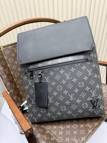 Louis Vuitton рюкзак артикул 534021NB в интернет-магазине «GLOBESTYLE»