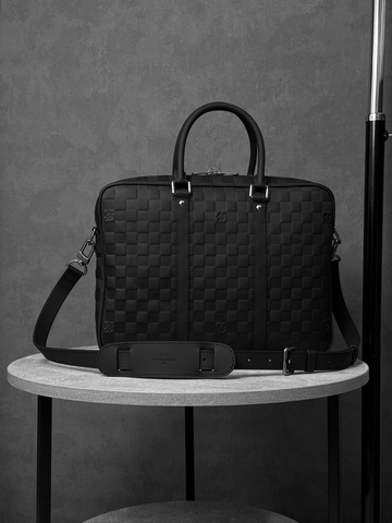 Louis Vuitton Voyage портфель артикул 958531UU в интернет-магазине «GLOBESTYLE»