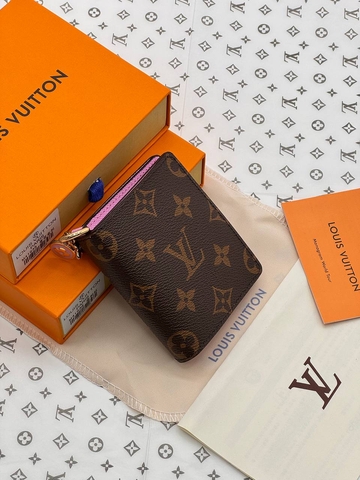 Louis Vuitton кошелек артикул 242278UF в интернет-магазине «GLOBESTYLE»