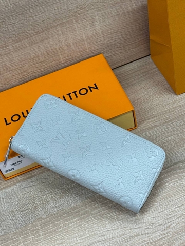 Louis Vuitton кошелек 376423BJ в GLOBESTYLE