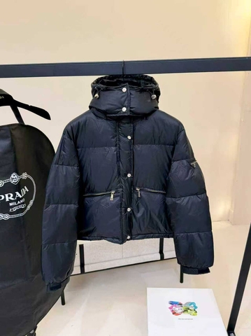 Prada пуховик 881428GB в GLOBESTYLE