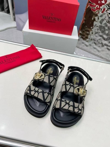 Valentino босоножки артикул 229680RV в интернет-магазине «GLOBESTYLE»