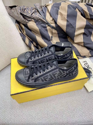 Fendi кеды артикул 368716KQ в интернет-магазине «GLOBESTYLE»