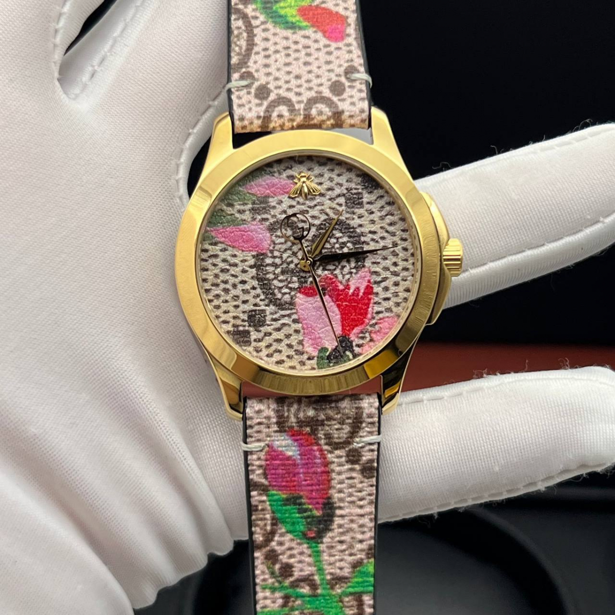 Gucci часы люкс женские мужские  в «Globestyle» арт.685547OW
