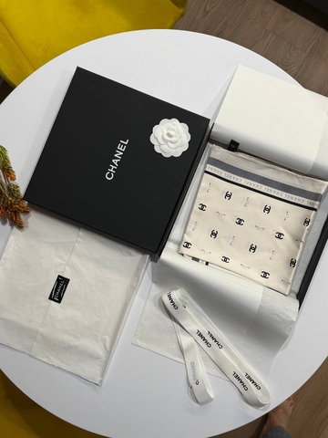 Chanel платок артикул 758404DW в интернет-магазине «GLOBESTYLE»