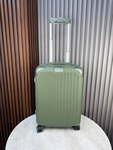 Rimowa Distinct cabin чемодан артикул 449285EY в интернет-магазине «GLOBESTYLE»