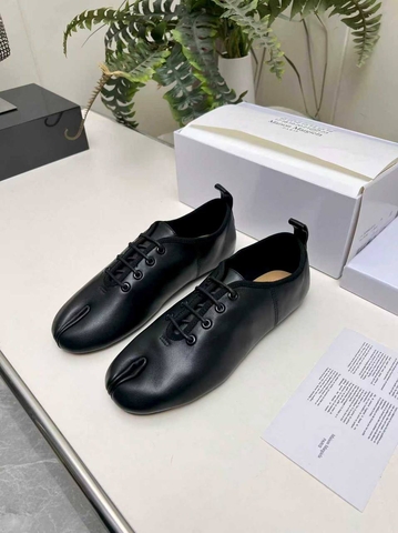Maison Margiela лоферы женские натуральная кожа летние весенние / осенние черные премиум 375573XT