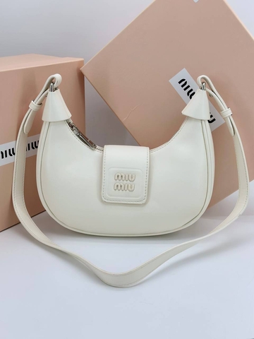 Miu Miu сумка артикул 696416IK в интернет-магазине «GLOBESTYLE»