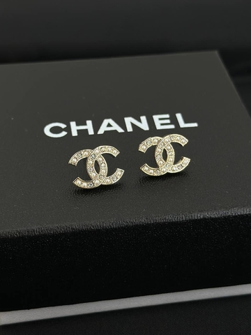 Chanel серьги артикул 942037QA в интернет-магазине «GLOBESTYLE»