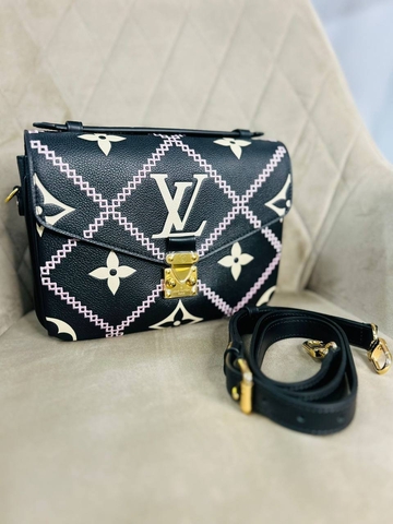 Louis Vuitton Pochette Metis сумка женские натуральная кожа черные премиум 356460LJ