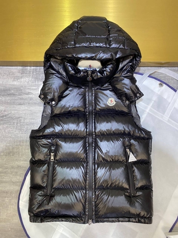 Moncler Bormes жилет 425927LX в GLOBESTYLE