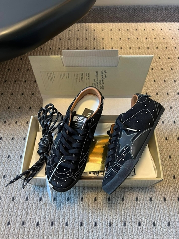 Golden Goose кроссовки женские натуральная замша весенние / осенние черные премиум 813393VC