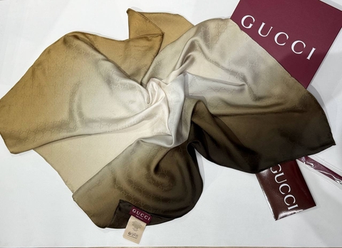 Gucci платок артикул 478950SG в интернет-магазине «GLOBESTYLE»