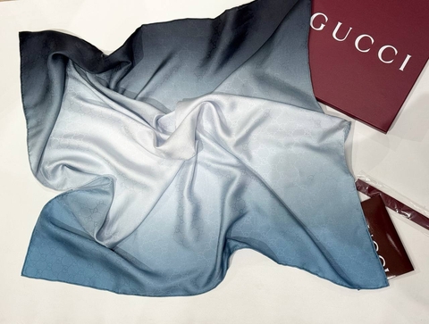 Gucci платок артикул 955536DQ в интернет-магазине «GLOBESTYLE»