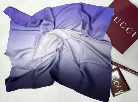 Gucci платок артикул 699848WB в интернет-магазине «GLOBESTYLE»