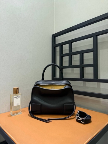 Loewe Amazona 180 сумка женские натуральная кожа черные премиум 485918AS