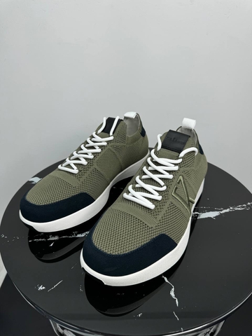 Kiton кроссовки артикул 473706JW в интернет-магазине «GLOBESTYLE»