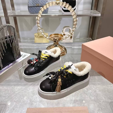 Miu Miu кроссовки артикул 797017LA в интернет-магазине «GLOBESTYLE»