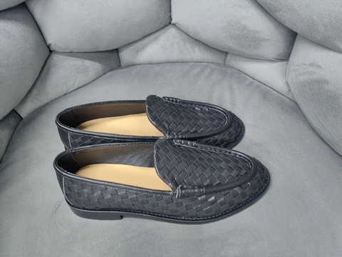 Bottega Veneta лоферы женские натуральная кожа весенние / осенние серые премиум 784653IJ
