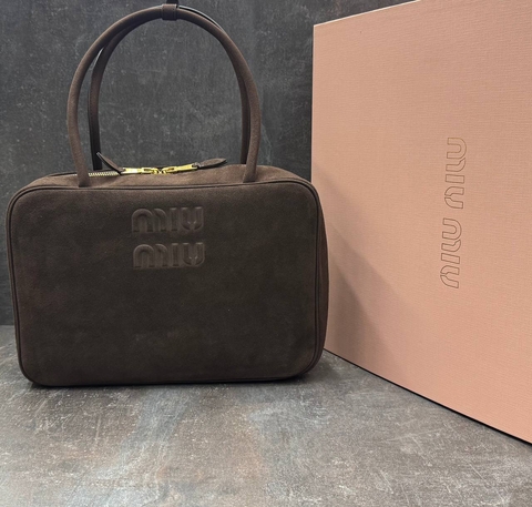 Miu Miu сумка артикул 355211BP в интернет-магазине «GLOBESTYLE»