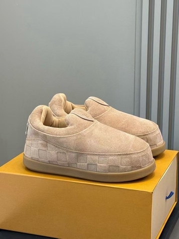 Louis Vuitton угги артикул 532682XG в интернет-магазине «GLOBESTYLE»