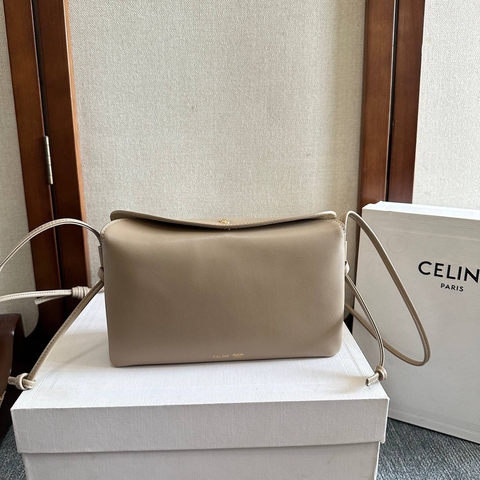 Celine TRIO FLAP AGNEAU LISSE сумка женские натуральная кожа бежевые премиум 874295BC