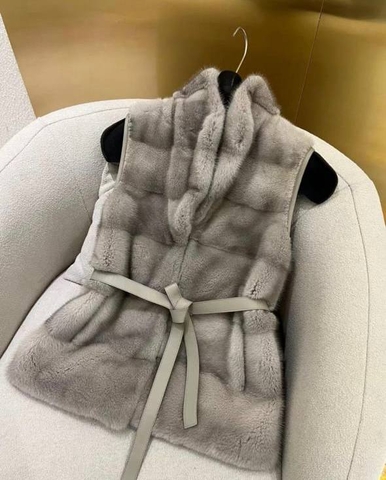 Loro Piana жилет 560643OY в GLOBESTYLE