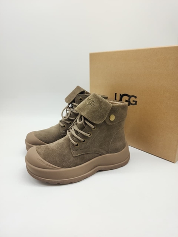 UGG ботинки артикул 935753MP в интернет-магазине «GLOBESTYLE»