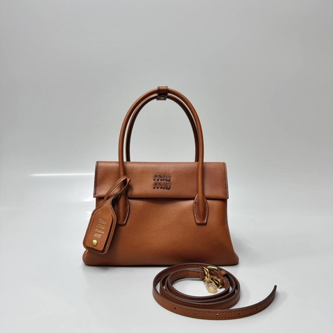 Miu Miu сумка артикул 548250DM в интернет-магазине «GLOBESTYLE»