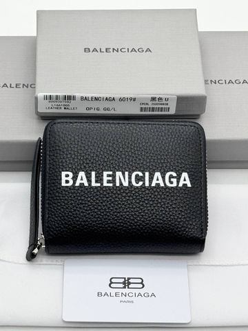 Balenciaga кошелек артикул 498062TH в интернет-магазине «GLOBESTYLE»