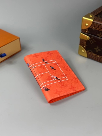 Louis Vuitton обложка на паспорт 634617AX в GLOBESTYLE