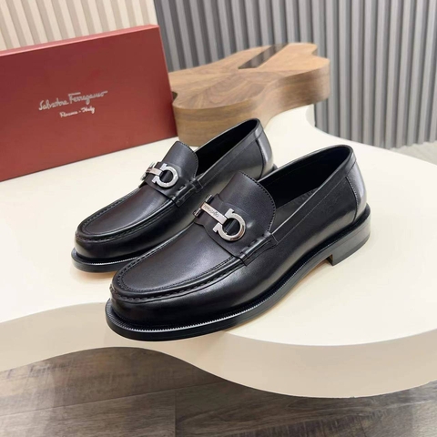 Salvatore Ferragamo лоферы артикул 255248MW в интернет-магазине «GLOBESTYLE»