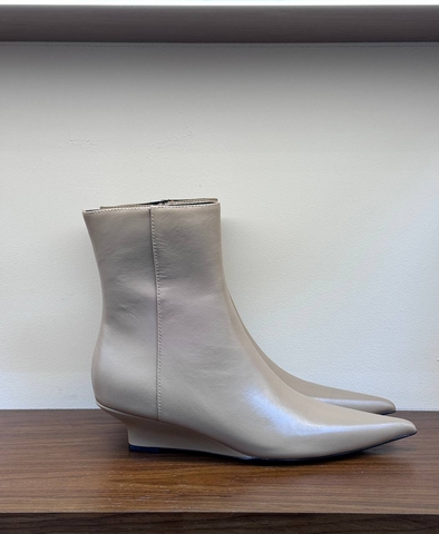 TOTEME ботильоны артикул 776478ZP в интернет-магазине «GLOBESTYLE»