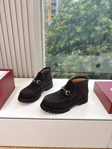 Gucci лоферы артикул 673915JR в интернет-магазине «GLOBESTYLE»