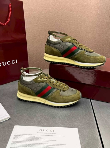 Gucci кроссовки артикул 866330UW в интернет-магазине «GLOBESTYLE»