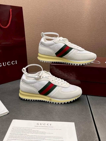 Gucci кроссовки артикул 302459YZ в интернет-магазине «GLOBESTYLE»