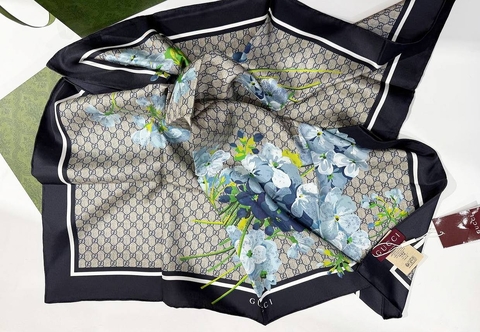 Gucci платок артикул 566489ZB в интернет-магазине «GLOBESTYLE»