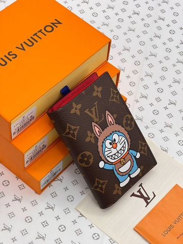 Louis Vuitton обложка на паспорт 872158QU в GLOBESTYLE